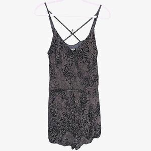 Express one-piece sleepwear jumper small‎